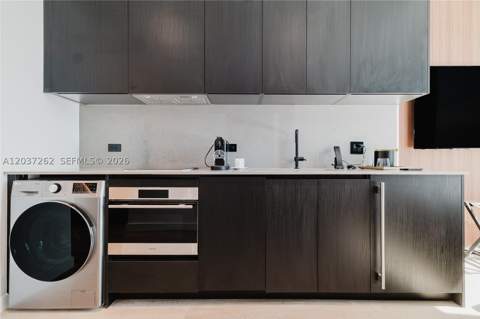 20 NE 11th st 4807B, Miami FL - photo 9 of 36