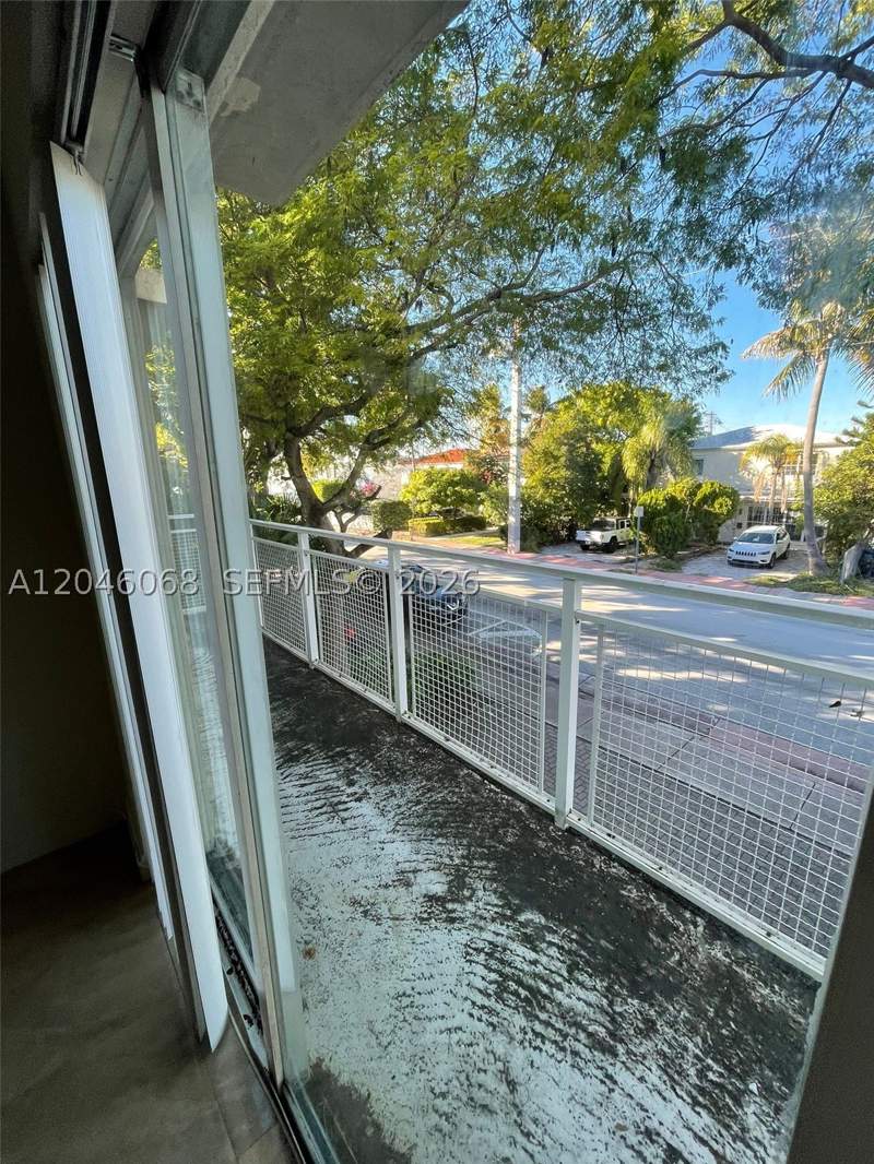 1 bedroom Condominium at 630 85th St 102, Las Brisas Of Miami Beach, Miami Beach — photo 5