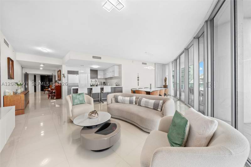 3 bedroom Condominium at 900 Biscayne Blvd 2506, 900 BISCAYNE BAY CONDO, Miami — photo 2