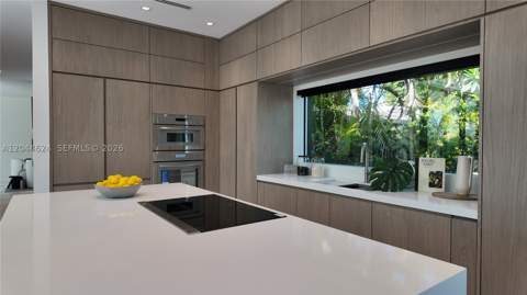 570 S Shore Dr, Miami Beach FL - photo 8 of 66