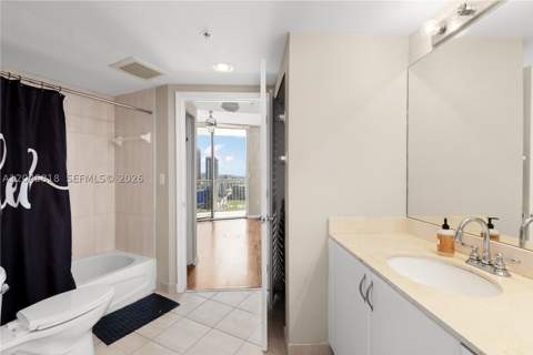 1750 N Bayshore Dr 2414, Miami FL - photo 15 of 32