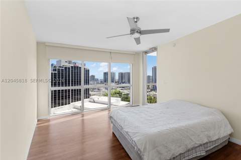 1750 N Bayshore Dr 2414, Miami FL - photo 7 of 32