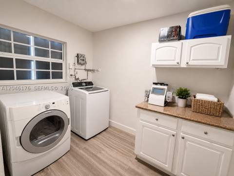 17130 NW 42nd Ct, Miami Gardens FL - photo 13 of 21