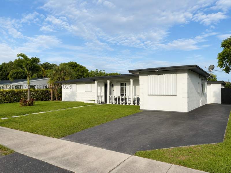 5 bedroom SingleFamilyResidence at 17130 NW 42nd Ct, Carol City 1 St Addn, Miami Gardens — photo 2