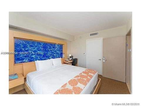 18683 Collins Ave 607, Sunny Isles Beach FL - photo 9 of 11