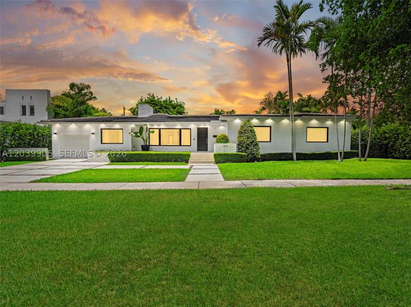 3 bedroom SingleFamilyResidence at 511 Perugia Ave, C Gab Riviera Sec Pt 2 Re, Coral Gables — photo 2