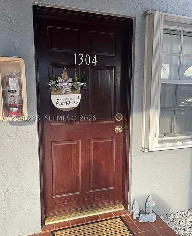 2 bedroom Condominium at 7100 NW 173rd Dr 1304, Lago Del Rey Condo, Hialeah — photo 1