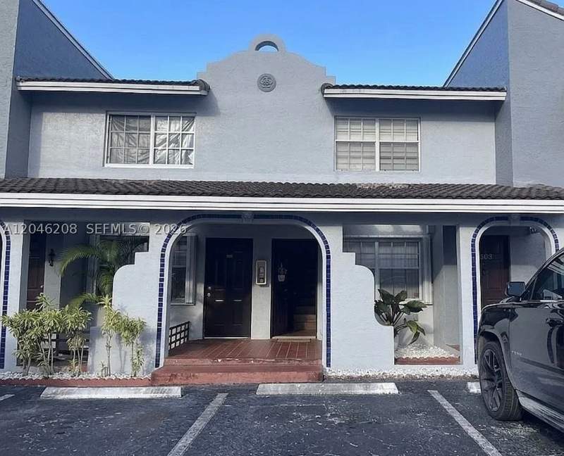 2 bedroom Condominium at 7100 NW 173rd Dr 1304, Lago Del Rey Condo, Hialeah — photo 2