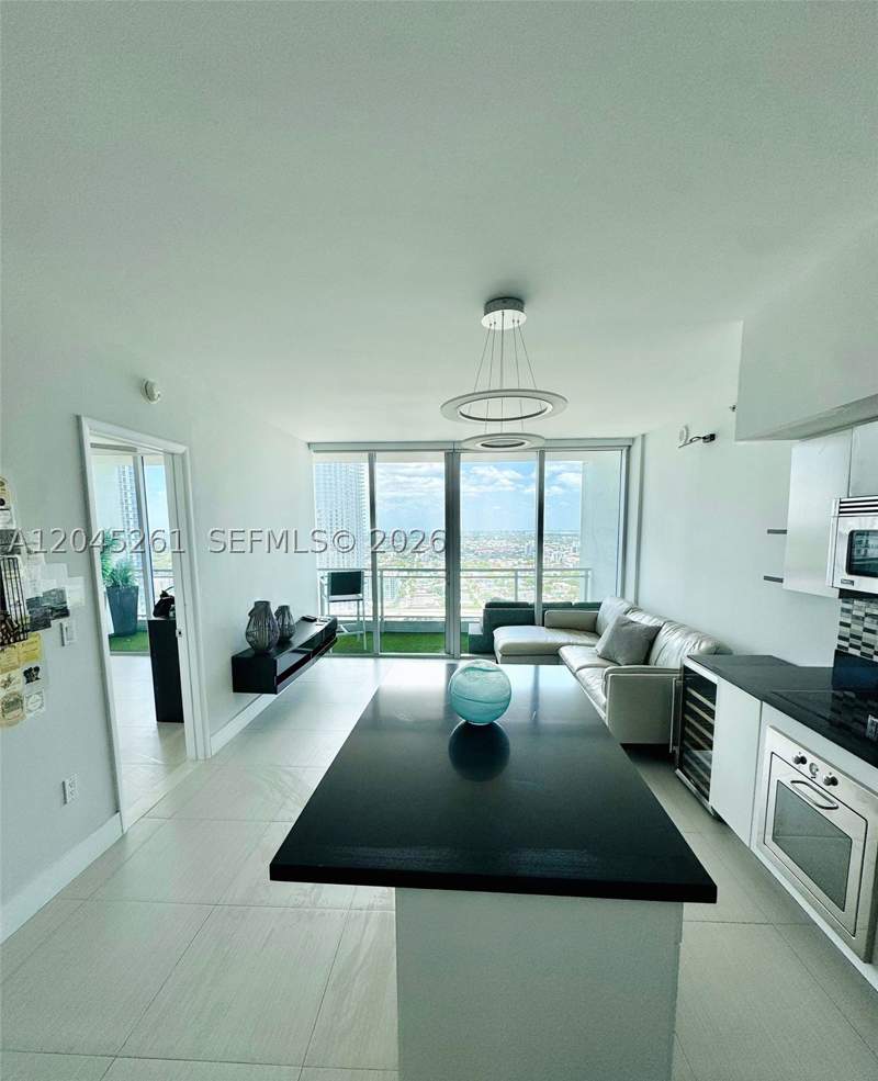 1 bedroom Condominium at 92 SW 3rd St 3608, Mint Condo, Miami — photo 4