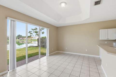 1412 NE 40th Avenue, Homestead FL - photo 12 of 43