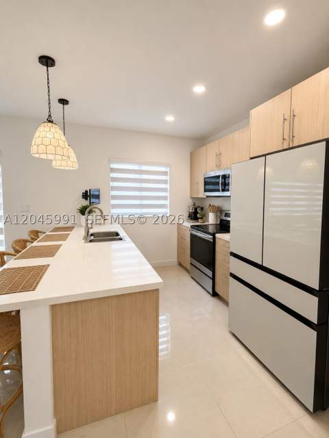 1183 NW 2nd St, Florida City FL - photo 7 of 26