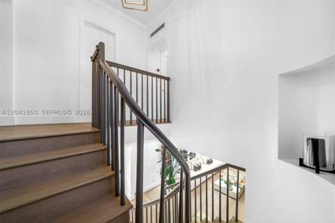 939 W 47th Ct, Miami Beach FL - photo 18 of 41