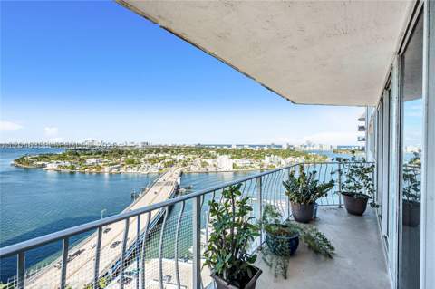 7601 E Treasure Dr 2412, North Bay Village FL - photo 12 of 12