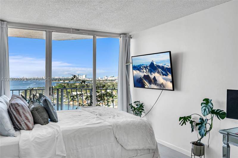 2 bedroom Condominium at 7601 E Treasure Dr 2412, The Grandview Palace, North Bay Village — photo 3