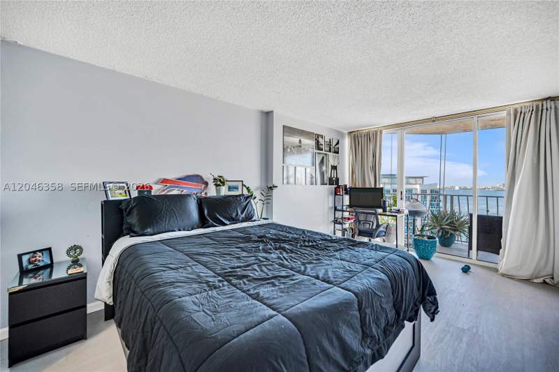 2 bedroom Condominium at 7601 E Treasure Dr 2412, The Grandview Palace, North Bay Village — photo 4