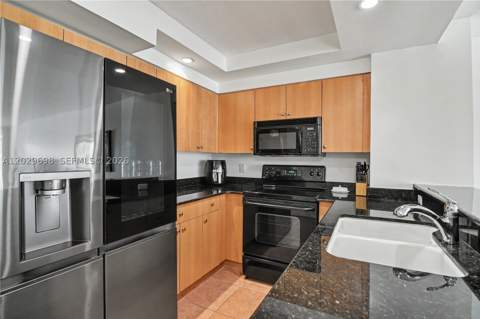 6917 Collins Ave 605, Miami Beach FL - photo 14 of 34