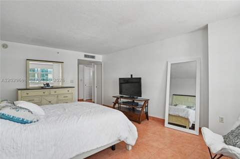 6917 Collins Ave 605, Miami Beach FL - photo 24 of 34