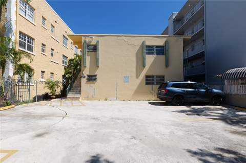 1245 Pennsylvania Ave 8, Miami Beach FL - photo 8 of 12