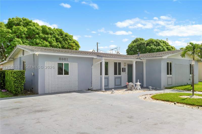 3 bedroom SingleFamilyResidence at 8981 SW 127th Ter, Jennings Park, Miami — photo 2
