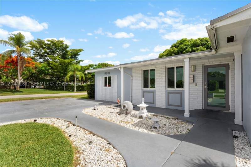 3 bedroom SingleFamilyResidence at 8981 SW 127th Ter, Jennings Park, Miami — photo 5