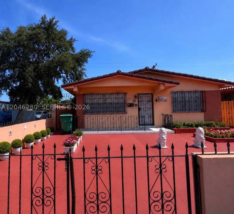 3 bedroom SingleFamilyResidence at 6702 SW 25th Ter, Central Manor Sec 1, Miami — photo 1