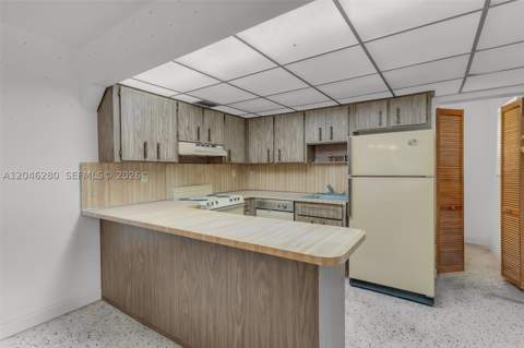 6702 SW 25th Ter, Miami FL - photo 6 of 24