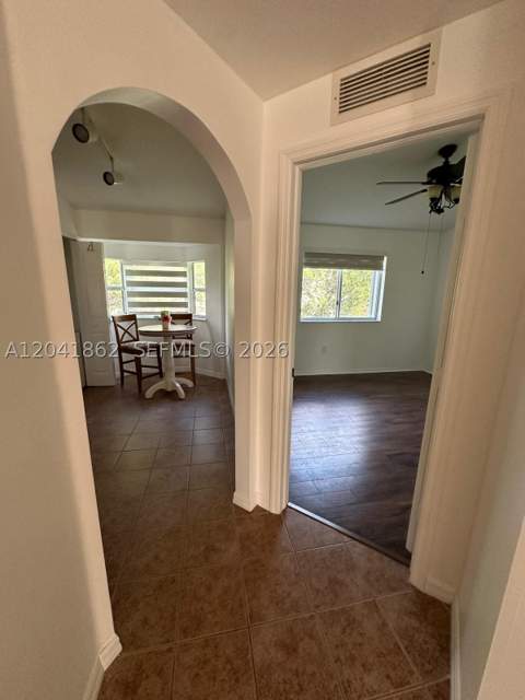 2920 SE 12th Rd 203-30, Homestead FL - photo 7 of 23