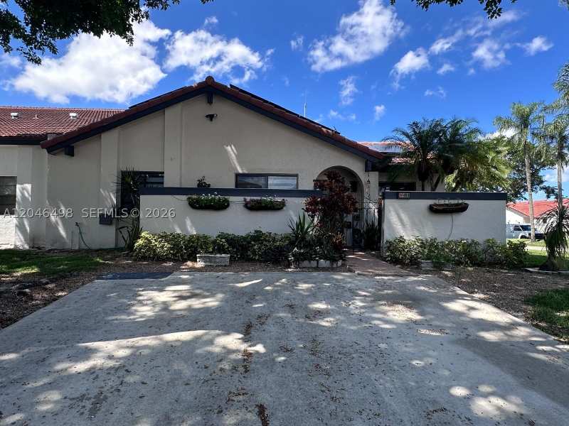 3 bedroom Townhouse at 6633 NW 178th Ter, The Moors Townhouses, Hialeah — photo 1