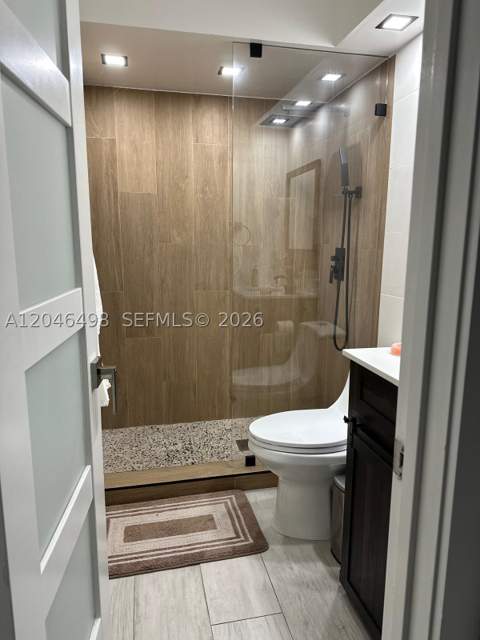 6633 NW 178th Ter, Hialeah FL - photo 14 of 45