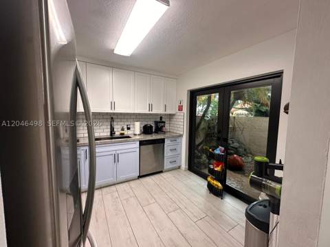 6633 NW 178th Ter, Hialeah FL - photo 17 of 45