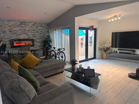 6633 NW 178th Ter, Hialeah FL - photo 21 of 45