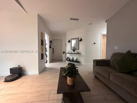 6633 NW 178th Ter, Hialeah FL - photo 22 of 45