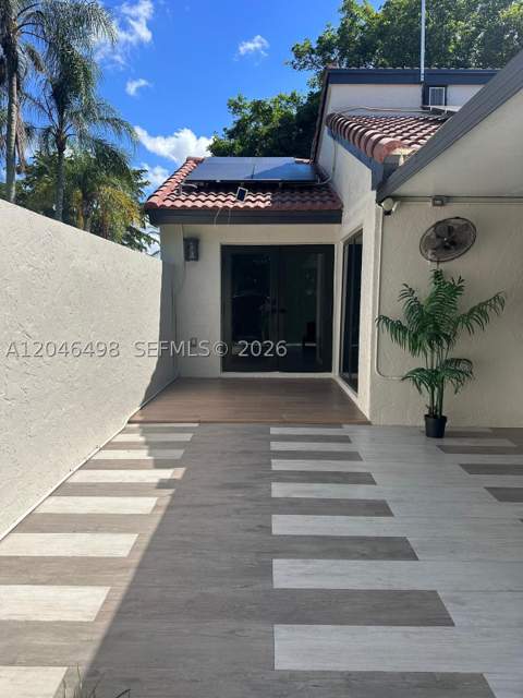 6633 NW 178th Ter, Hialeah FL - photo 8 of 45