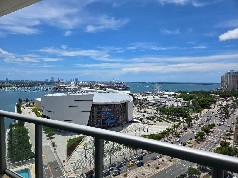 1 bedroom Condominium at 888 Biscayne Blvd 2002, Marina Blue Condo, Miami — photo 4