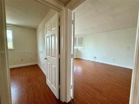 7800 Collins Ave 407, Miami Beach FL - photo 12 of 21