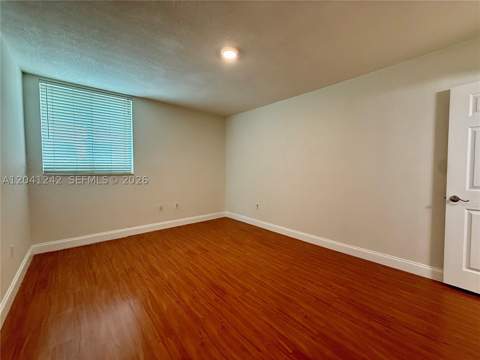 7800 Collins Ave 407, Miami Beach FL - photo 14 of 21