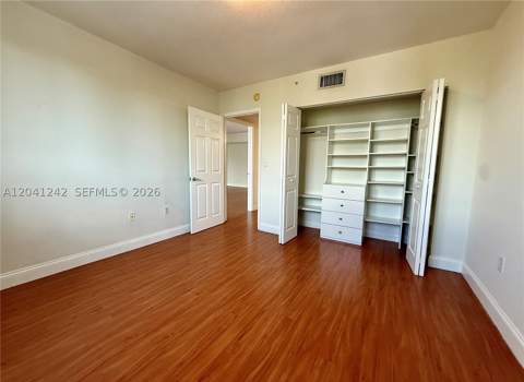 7800 Collins Ave 407, Miami Beach FL - photo 8 of 21