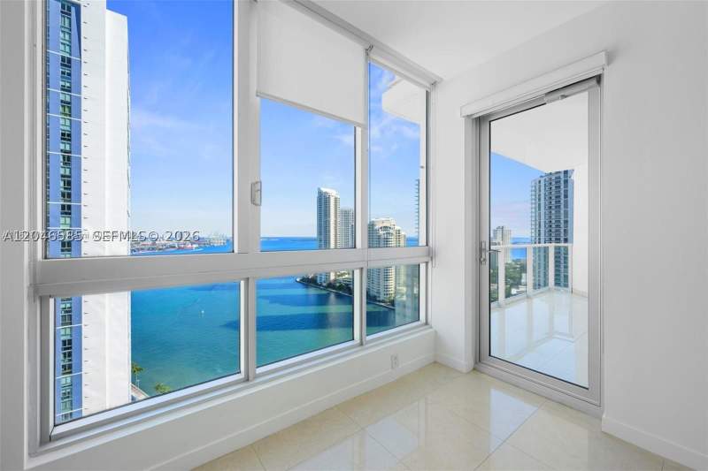 2 bedroom Condominium at 300 S Biscayne Blvd T-2612, Met 1 Condo, Miami — photo 2