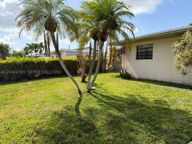 4 bedroom SingleFamilyResidence at 11832 SW 185th Ter, New So Miami Heights Sec, Miami — photo 2