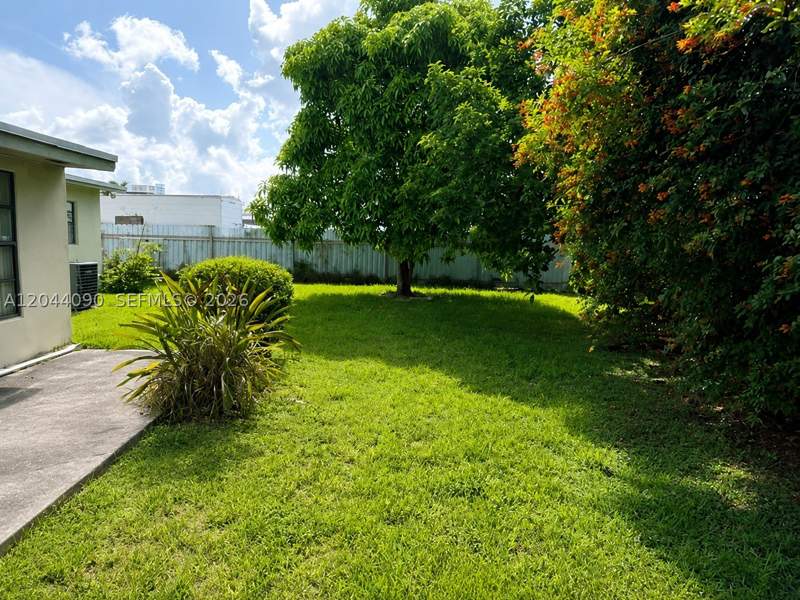 4 bedroom SingleFamilyResidence at 11832 SW 185th Ter, New So Miami Heights Sec, Miami — photo 3