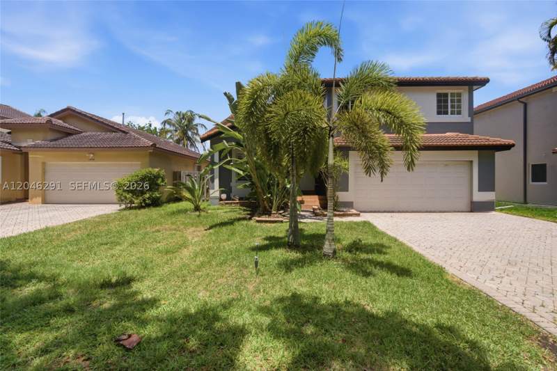 3 bedroom SingleFamilyResidence at 14110 SW 122nd Ct, Four Lakes Sec 1, Miami — photo 2