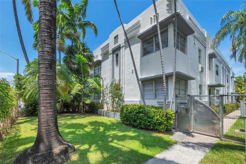 1 bedroom Condominium at 1559 Meridian Ave 108, Meridian Beach Condo, Miami Beach — photo 1