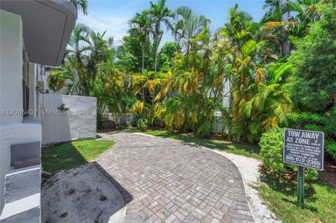 1559 Meridian Ave 108, Miami Beach FL - photo 24 of 30