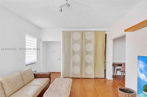 1559 Meridian Ave 108, Miami Beach FL - photo 6 of 30