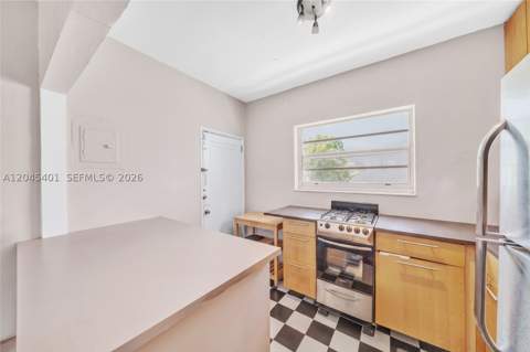 1559 Meridian Ave 108, Miami Beach FL - photo 8 of 30