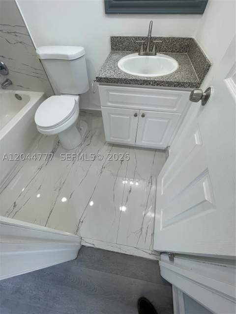 13685 NE 10th Ave 301, North Miami FL - photo 13 of 17