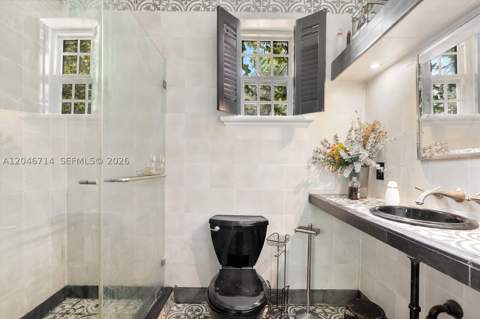 8276 E Dixie Hwy, Miami FL - photo 11 of 48