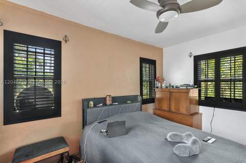 8276 E Dixie Hwy, Miami FL - photo 22 of 48