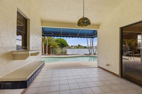 8165 NW 187th Ter, Hialeah FL - photo 22 of 32
