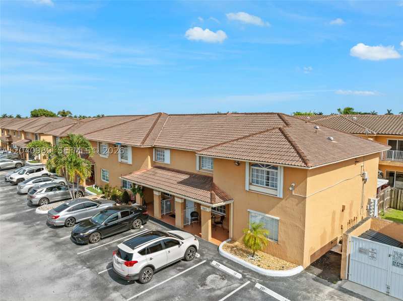 2 bedroom Condominium at 7817 W 36th Ave 101, West Poinciana Villas Con, Hialeah — photo 1